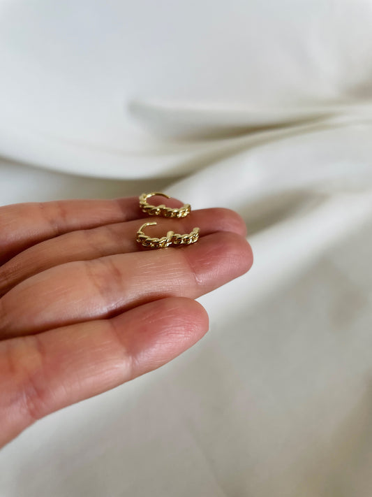 18k Gold Filled 2mm Chain Clicker Huggie Earring